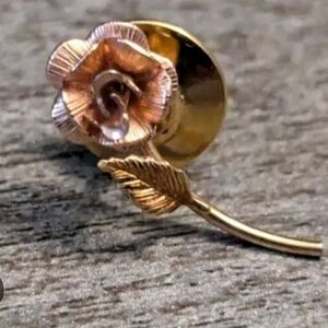 Vintage Krementz Black Hills Gold 14k Gold plated Pin